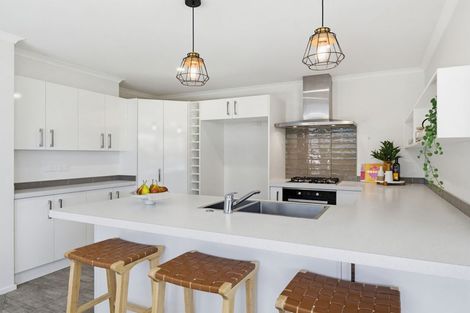 Photo of property in 22 Florence Avenue, Palmerston North, 4414