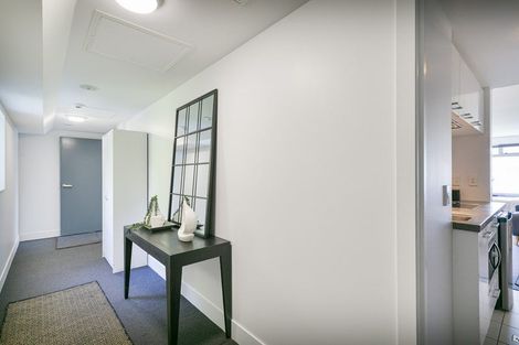 Photo of property in The Capital, 17/370 Oriental Parade, Oriental Bay, Wellington, 6011