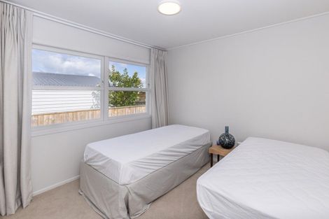 Photo of property in 2 Mears Road, St Andrews, Hamilton, 3200