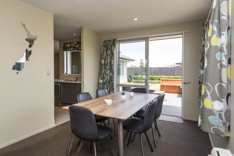 Photo of property in 15 Maple Place, Rangiora, 7400