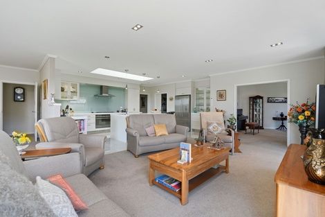 Photo of property in 12 Gleneagles Way, Waiwhakaiho, New Plymouth, 4312