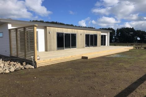 Photo of property in 1399 Auroa Road, Awatuna, Hawera, 4679