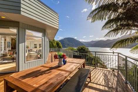 Photo of property in 600 Moetapu Bay Road, Moetapu Bay, Picton, 7282