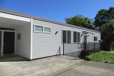 Photo of property in 1/12 Vista Crescent, Maoribank, Upper Hutt, 5018