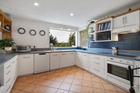 Photo of property in 1960 Parewanui Road, Parewanui, Bulls, 4894