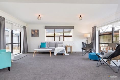 Photo of property in 2/27 Merton Street, Trentham, Upper Hutt, 5018