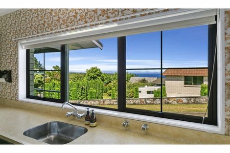 Photo of property in 62 Harvey Street, Waipahihi, Taupo, 3330