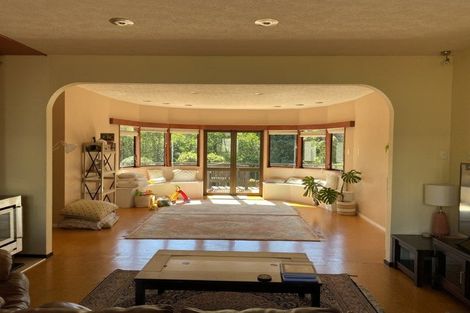 Photo of property in 18 Corrondella Grove, Belmont, Lower Hutt, 5010