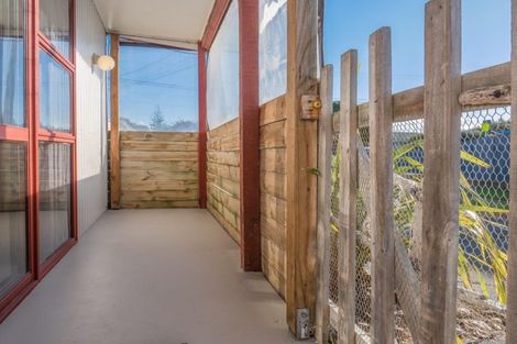 Photo of property in 180a Cornfoot Street, Castlecliff, Whanganui, 4501