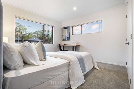 Photo of property in 82 Ngahue Drive, Stonefields, Auckland, 1072