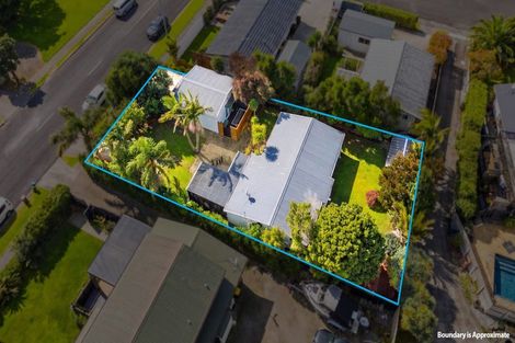 Photo of property in 100 Torkar Road, Clarks Beach, 2122
