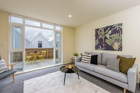 Photo of property in Pirie Street Townhouses, 28/35 Pirie Street, Mount Victoria, Wellington, 6011