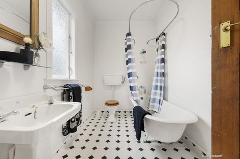 Photo of property in 8 Blythe Street, Berhampore, Wellington, 6023