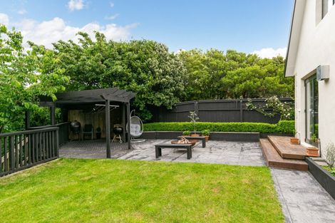 Photo of property in 125 Westchester Drive, Churton Park, Wellington, 6037