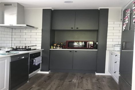 Photo of property in 78 Awaruku Road, Torbay, Auckland, 0630