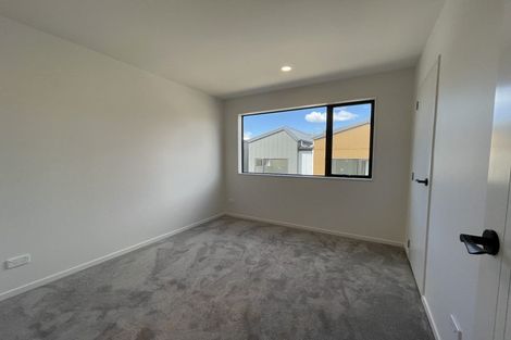 Photo of property in 16 Toanga Place, Mount Wellington, Auckland, 1062