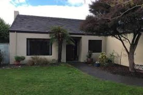 Photo of property in 73 Guildford Drive, Paraparaumu, 5032