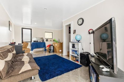 Photo of property in 6 Crail Court, Totara Heights, Auckland, 2105