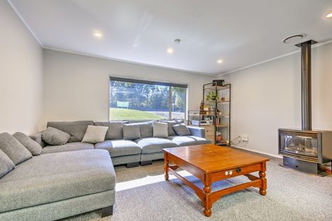 Photo of property in 215 Pukete Road, Pukete, Hamilton, 3200