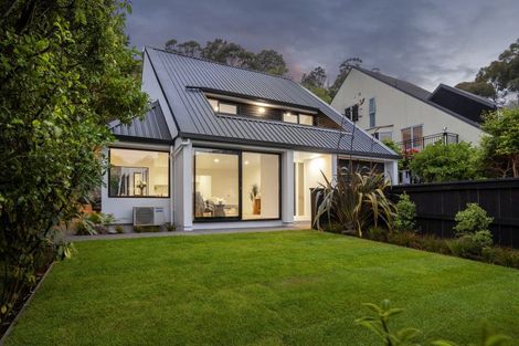 Photo of property in 1/9 Glenstrae Road, Redcliffs, Christchurch, 8081