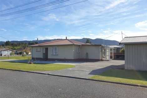 Photo of property in 34 Inverness Street, Dunollie, Runanga, 7803