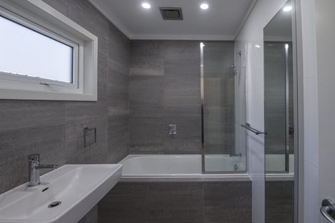 Photo of property in 1/16 Noall Street, Te Atatu Peninsula, Auckland, 0610