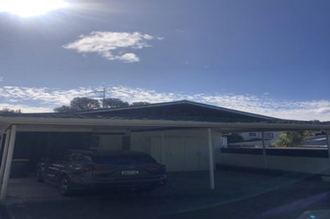 Photo of property in 1/18 Penning Road, Castor Bay, Auckland, 0620