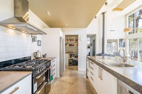 Photo of property in 27 Carlow Grove, Birchville, Upper Hutt, 5018