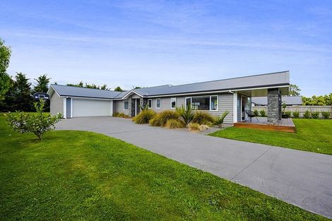 Photo of property in 7 Cross Street, Lepperton, New Plymouth, 4373