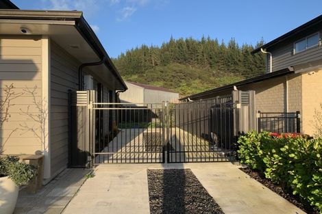 Photo of property in 17 Somerby Mews, Silverstream, Upper Hutt, 5019