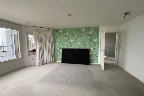 Photo of property in 2 Palliser Road, Roseneath, Wellington, 6011