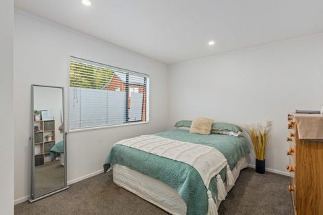 Photo of property in 15/61a Birkdale Road, Birkdale, Auckland, 0626