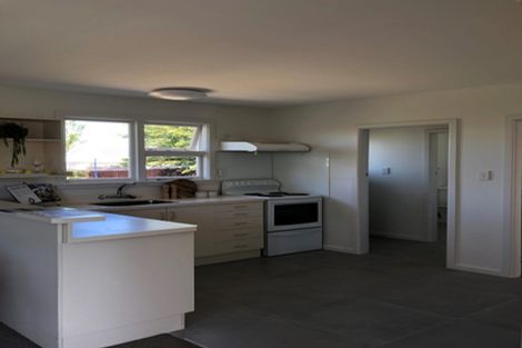 Photo of property in 53 Greendale Avenue, Avonhead, Christchurch, 8042