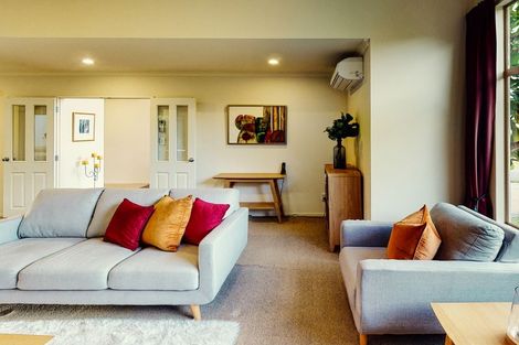 Photo of property in 17 Pendennis Point, Camborne, Porirua, 5026