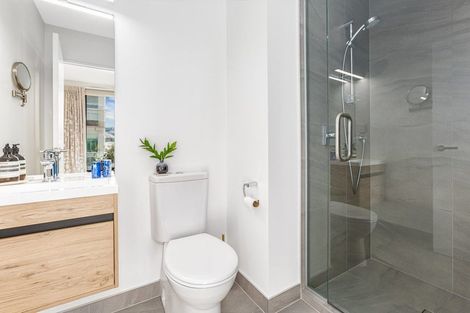 Photo of property in 1/18 Oriental Terrace, Oriental Bay, Wellington, 6011