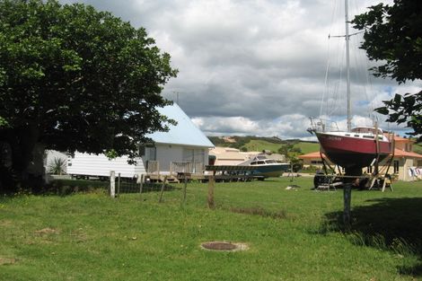 Photo of property in 15 Taipa Point Road, Taipa, 0420