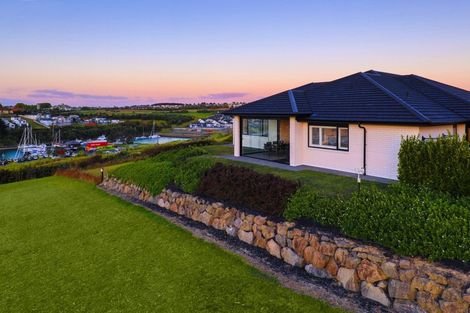 Photo of property in 10 Waimaki Way, Gulf Harbour, Whangaparaoa, 0930
