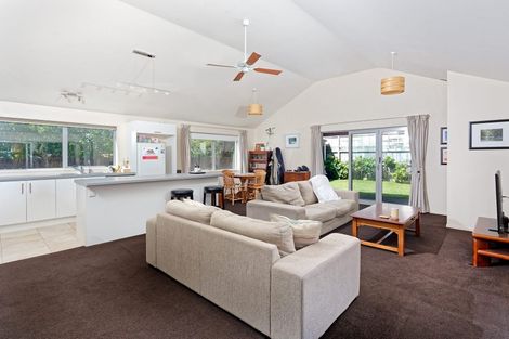 Photo of property in 2/12 Fairway Avenue, Mount Maunganui, 3116