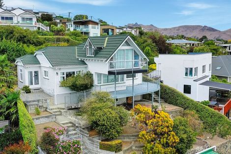 Photo of property in 40 Saint Andrews Hill Road, Mount Pleasant, Christchurch, 8081