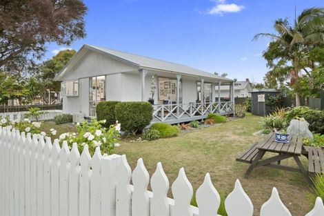 Photo of property in 3a Longstead Avenue, Papamoa Beach, Papamoa, 3118