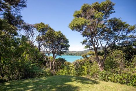 Photo of property in 537 Manawaora Road, Parekura Bay, Russell, 0184