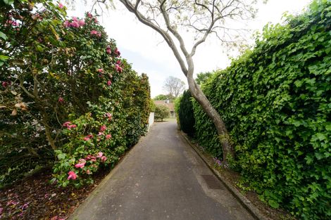 Photo of property in 2 Caccia Birch Lane, Hokowhitu, Palmerston North, 4410