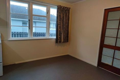 Photo of property in 6 Wainhouse Street, Stokes Valley, Lower Hutt, 5019