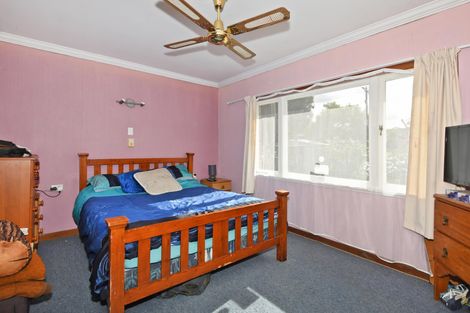 Photo of property in 1 Mclean Street, Woodville, 4920