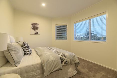 Photo of property in 1/48 Noeleen Street, Glenfield, Auckland, 0629