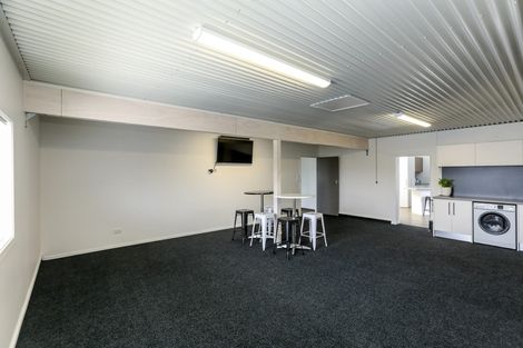 Photo of property in 408 Carrington Street, Upper Vogeltown, New Plymouth, 4310