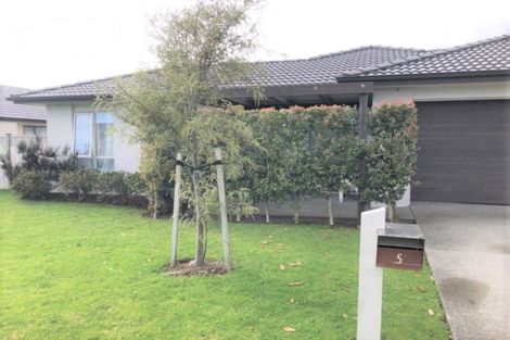 Photo of property in 5 Strathaven Road, Wattle Downs, Auckland, 2103