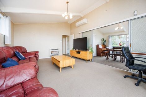 Photo of property in 30 Kennedy Avenue, Feilding, 4702