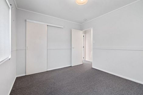 Photo of property in 105 Hillcrest Drive, Kelvin Grove, Palmerston North, 4414
