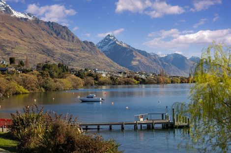 Photo of property in 556b Peninsula Road, Kelvin Heights, Queenstown, 9300